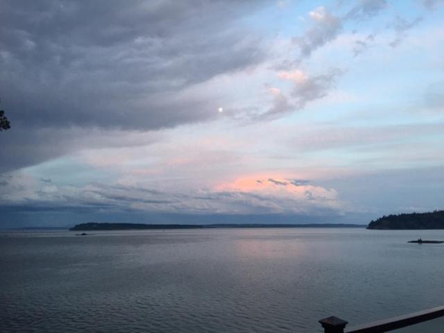 Puget Sound Chic Romantic Cottage With Private Beach Access & Gated Entry Port Ludlow المظهر الخارجي الصورة