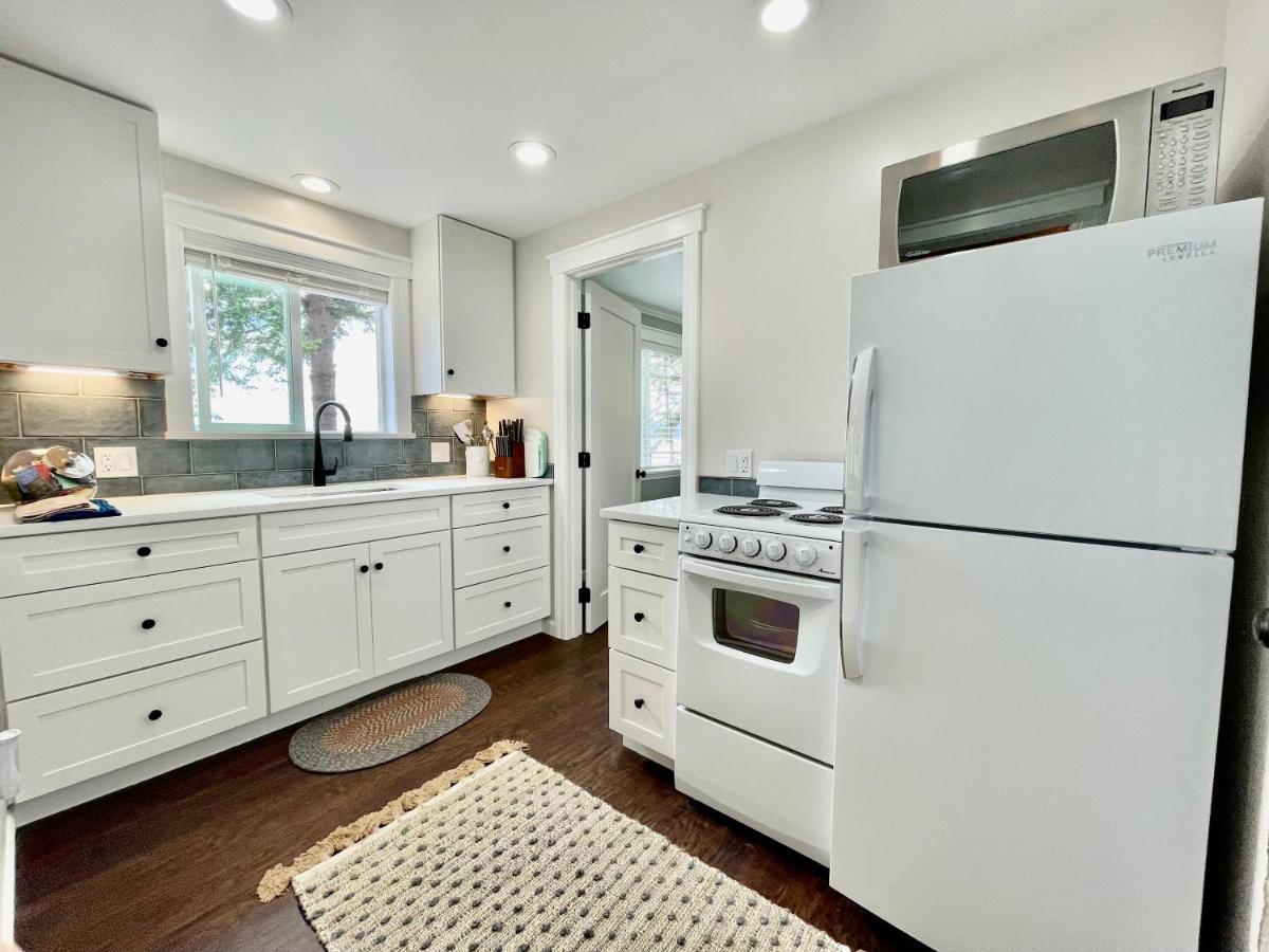 Puget Sound Chic Romantic Cottage With Private Beach Access & Gated Entry Port Ludlow المظهر الخارجي الصورة